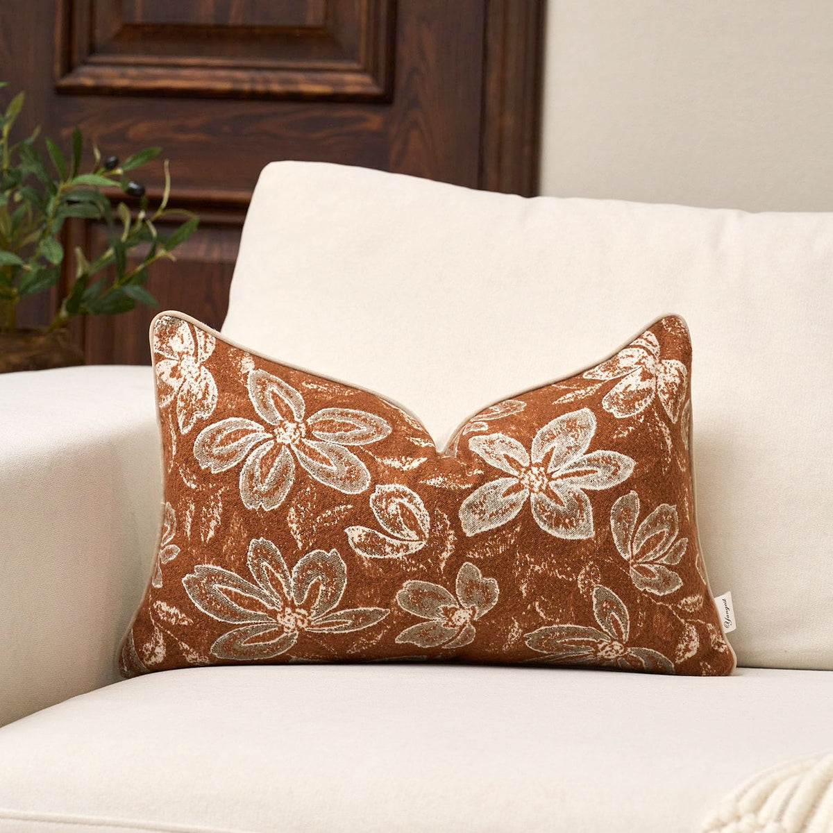 Yangest Flower Pillow Cover 18 x18 Inches, Nature Chenille Square Throw Pillow Cover Soft Luxury Neutral Accent Couch Pillow Cover for Living Room Bedroom, Off White