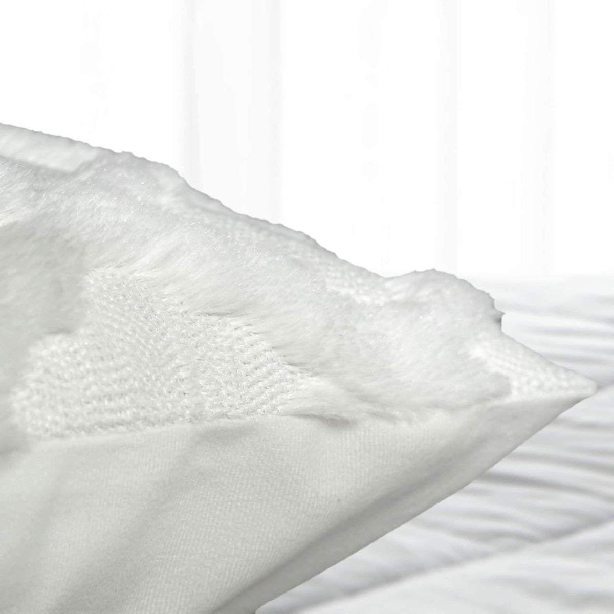 Body Pillowcase in Waffle Velvet Pattern, White Body Pillow Cover with Zipper 21 * 54 1 Piece, Suitable for Sofa, Bedroom Decoration,Without Pillow core(Milky White)
