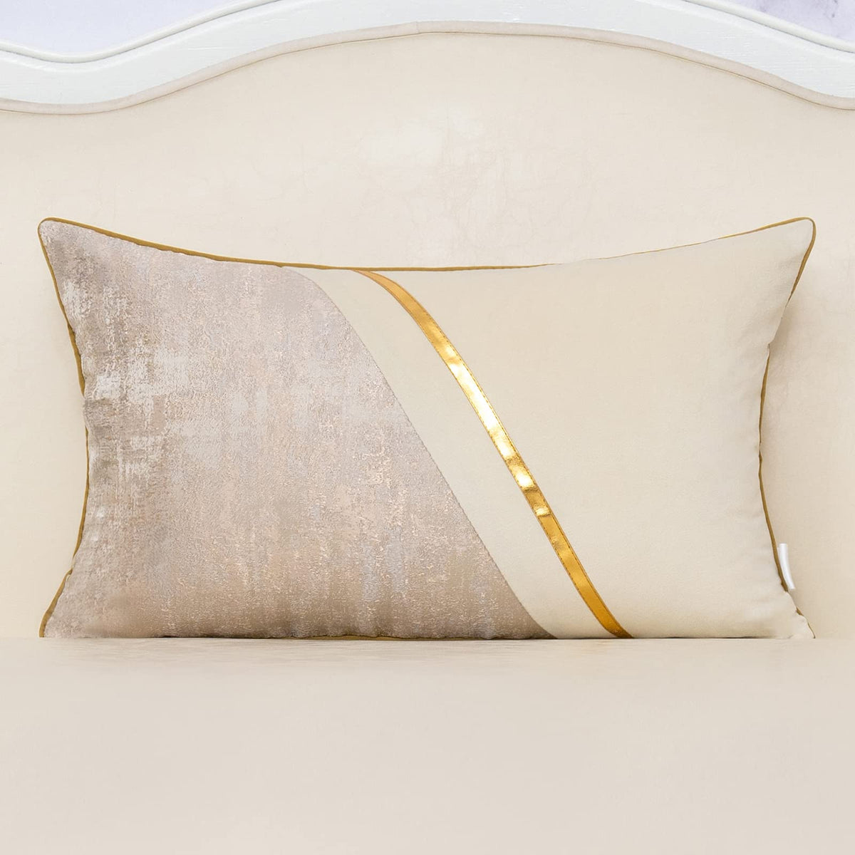 Alerfa 18 x 18 Inch Black Beige Gold Leather Patchwork Velvet & Polyester Cushion Case Luxury Modern Square Throw Pillow Cover Decorative Pillow for Couch Sofa Living Room Bedroom Car 45 x 45cm